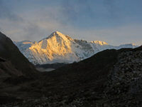 Cho Oyu (8 201 m). Šestá nejvyšší hora světa. Výstup se nám podařilo uskutečnit v roce 2016. Ale z opačné strany. Z Tibetu.